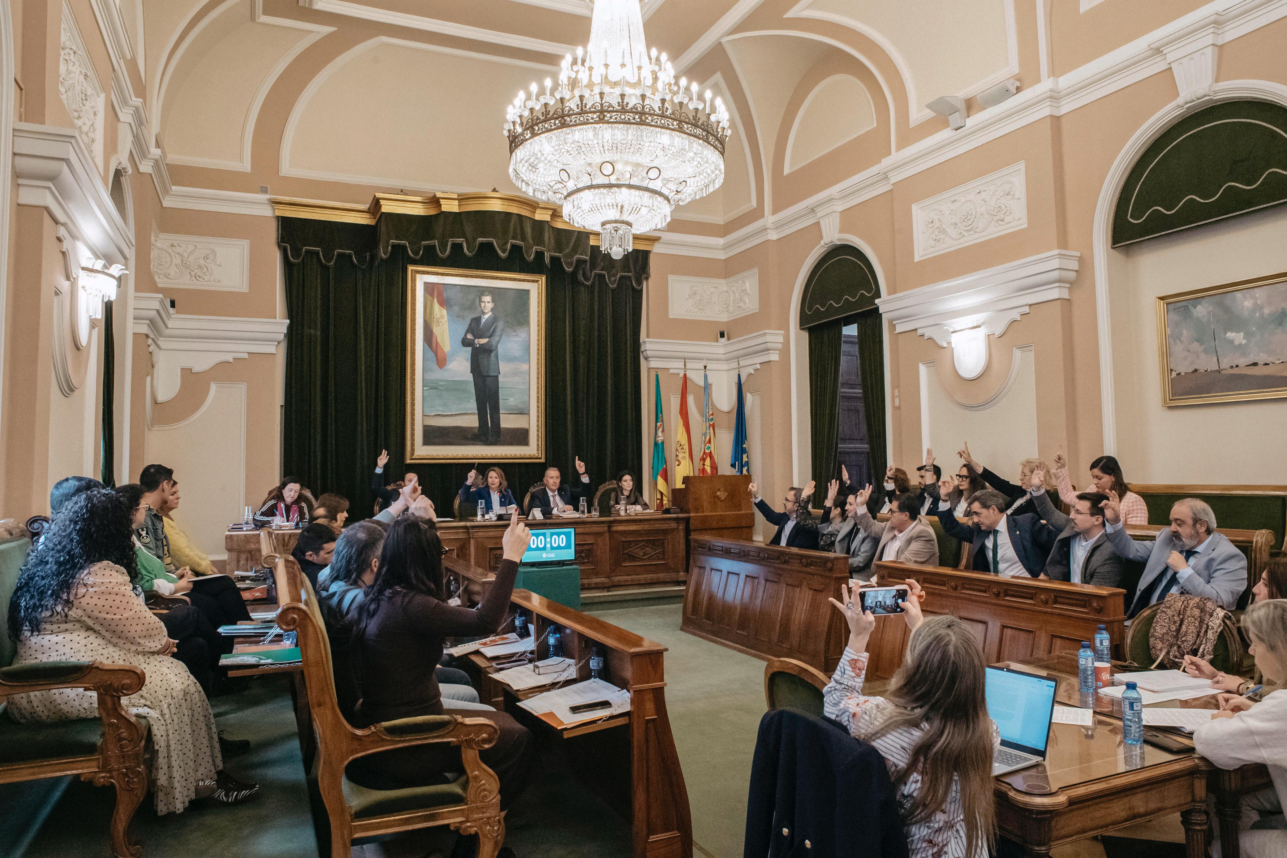 Noelia Selma: “Los nuevos Estatutos devuelven la voz y la autonomía a la Junta de Fiestas, cumpliendo de nuevo con la palabra dada por la alcaldesa Begoña Carrasco”