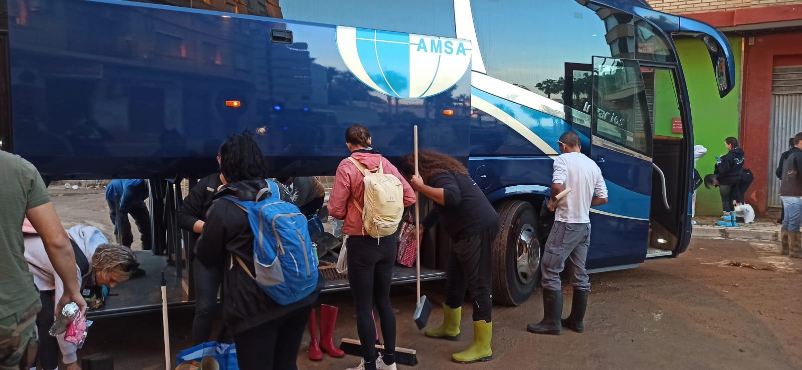 Castelló continua desplaçant voluntaris a València mentre que part de la donació de roba a Tetuan arriba, a través de Creu Roja, a un alberg de València