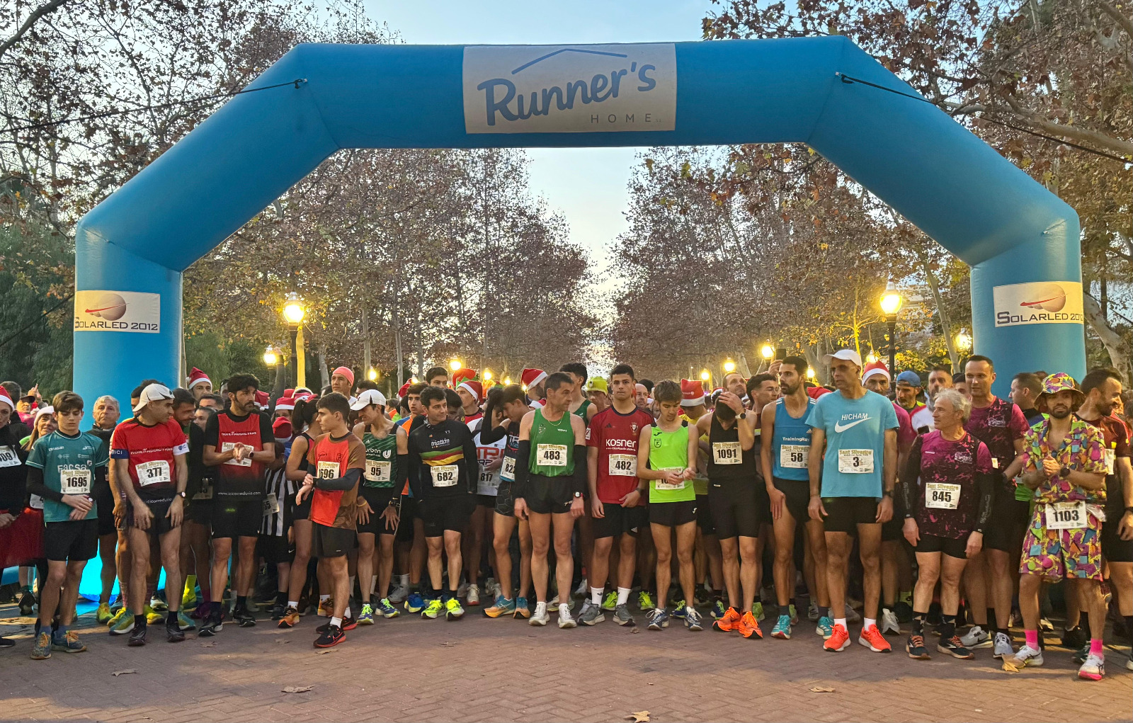 Más de 2.000 castellonenses despiden el año corriendo la XXXII edición de la carrera San Silvestre