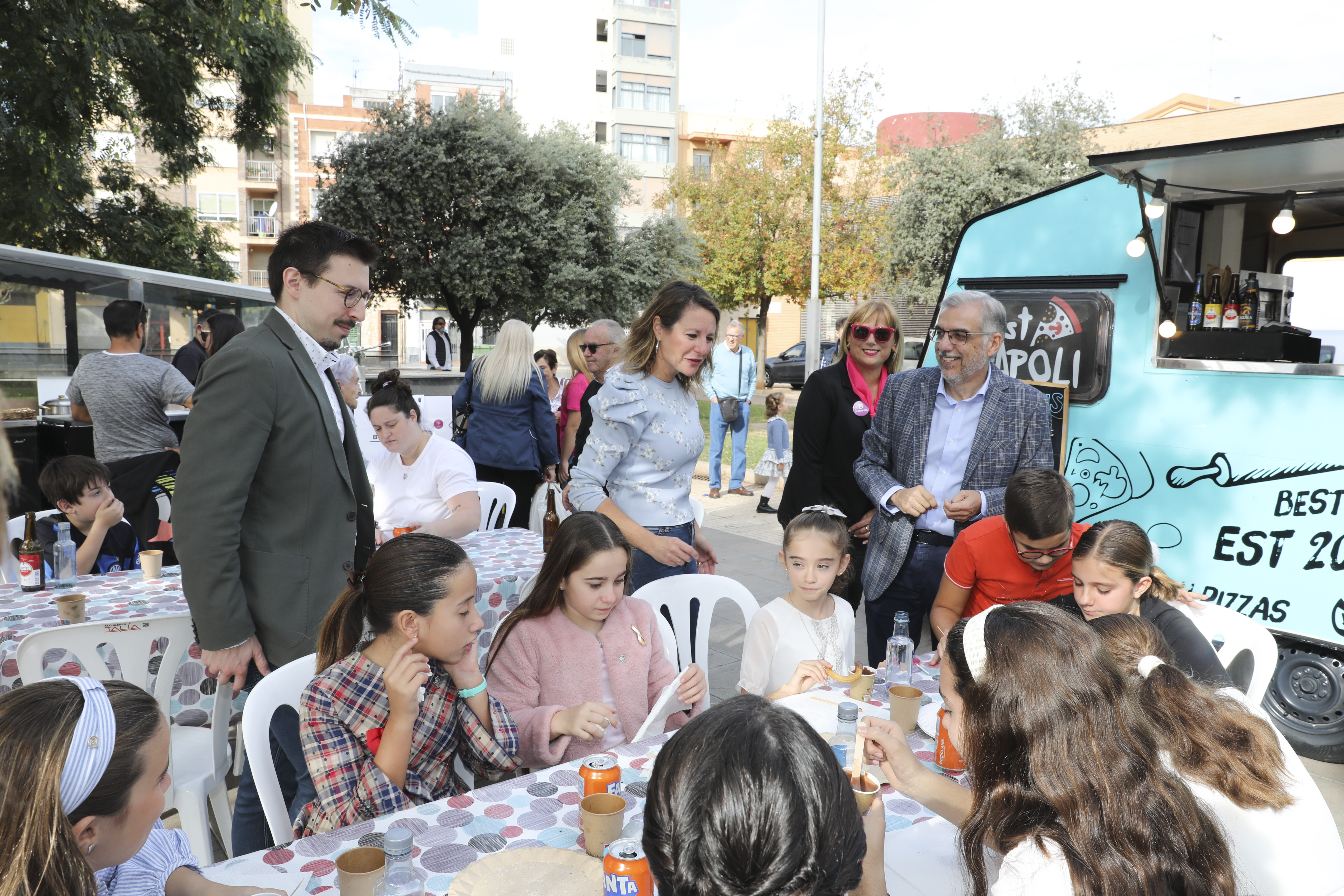 El Mercat del Raval dona a conéixer l'oferta comercial dels barris de Castelló